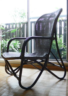 籐の安楽椅子-1